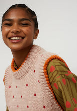 Load image into Gallery viewer, Dr Bloom Jumpy Chunky Vest