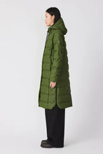 Load image into Gallery viewer, Tanta Puddle Puffer Coat