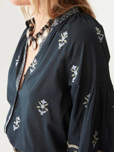 Load image into Gallery viewer, Maison Hotel Chandra Blouse