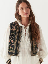 Load image into Gallery viewer, Maison Hotel Gabri Vest Hendrix Garden