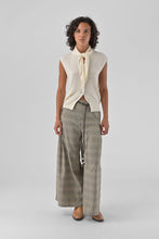 Load image into Gallery viewer, Orfeo Nalani Scarf Gilet