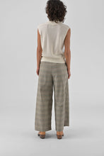 Load image into Gallery viewer, Orfeo Nalani Scarf Gilet