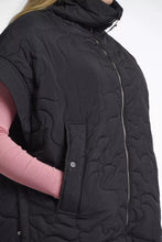 Load image into Gallery viewer, Rino & Pelle Caitlyn Quilted Cape