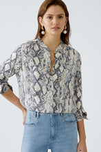 Load image into Gallery viewer, Oui Allover Snake Print Blouse
