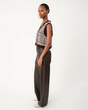 Load image into Gallery viewer, Lollys Laundry Francesca Button up Vest

