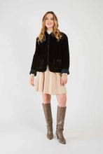 Load image into Gallery viewer, Derhy Reine Velvet Jacket
