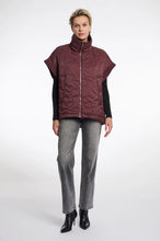 Load image into Gallery viewer, Rino &amp; Pelle Caitlyn Quilted Cape
