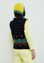 Load image into Gallery viewer, Dr Bloom Jumpy Chunky Vest

