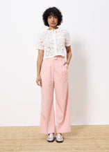 Load image into Gallery viewer, Frnch Aelya Lace Cropped Shirt
