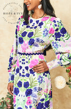 Load image into Gallery viewer, Hope &amp; Ivy The Caroline Dress
