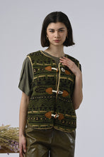 Load image into Gallery viewer, Orfeo Nelly Ikat Fleece Gilet
