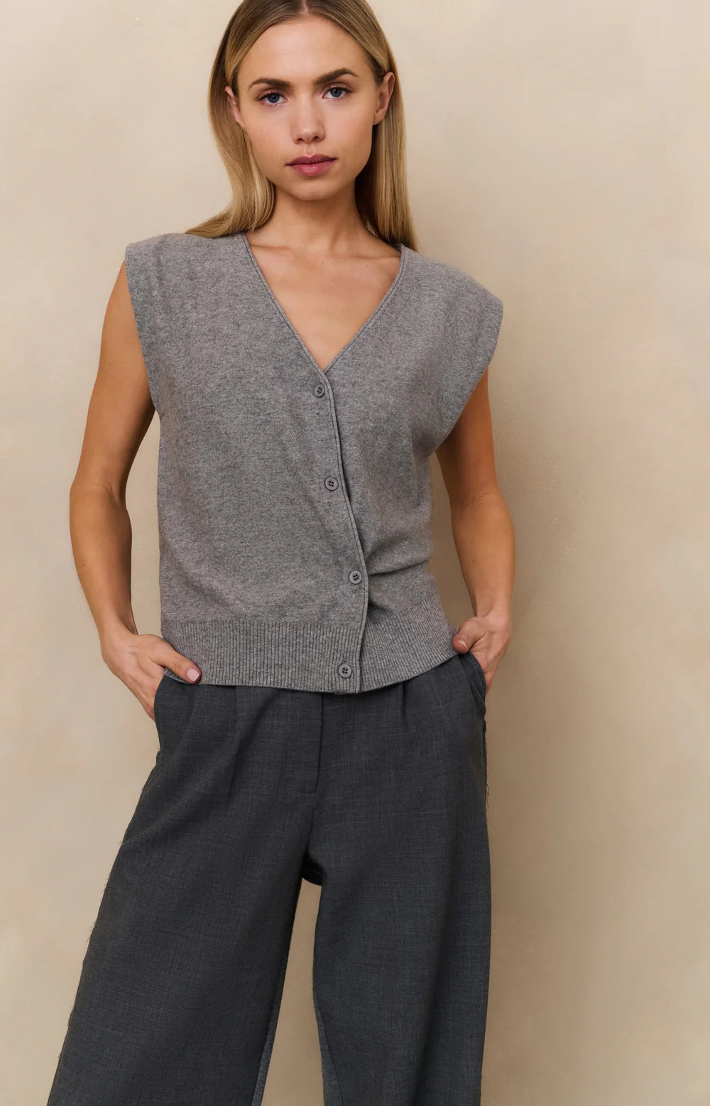 YAYA Knitted Gilet with Asymmetric Button