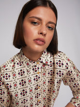 Load image into Gallery viewer, Vilagallo Floral Stirrup Silk Blouse
