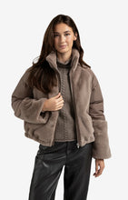 Load image into Gallery viewer, YAYA Short Teddy Jacket with Padded Sleeves
